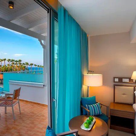 Cavo Maris 4*