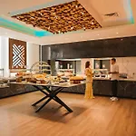 Hotel Cavo Maris 4*