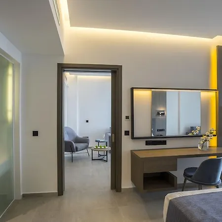 Hotel Cavo Maris & 4*