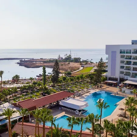 Cavo Maris Hotel