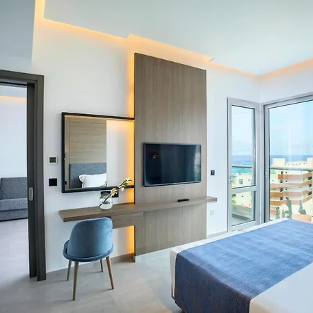 Cavo Maris Hotel