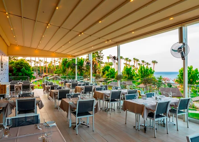 Hotell Cavo Maris Protaras