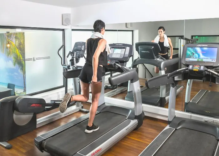 Hotell Cavo Maris 4*