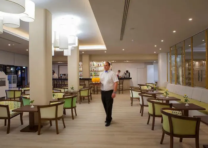 Cavo Maris Hotell Protaras