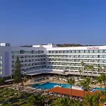 Cavo Maris Hotel