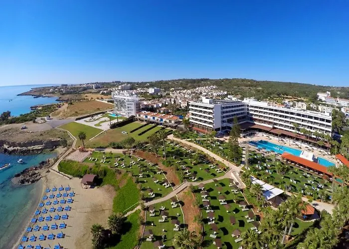 Cavo Maris Hotell 4*